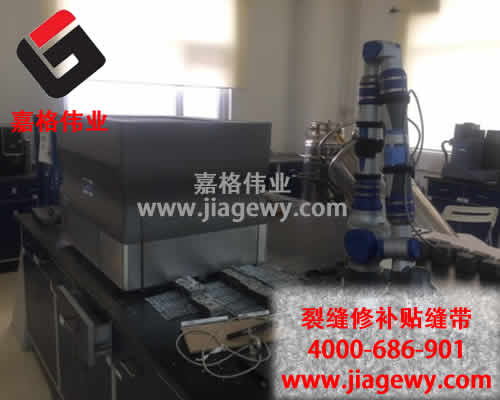 瀝青路面灌縫膠廠家員工中秋在崗生產(chǎn)，值得點贊