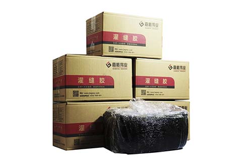 使用路面灌縫膠修補(bǔ)道路裂縫到底麻不麻煩？