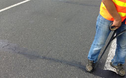 路面裂縫修補技術 路面裂縫修補技術