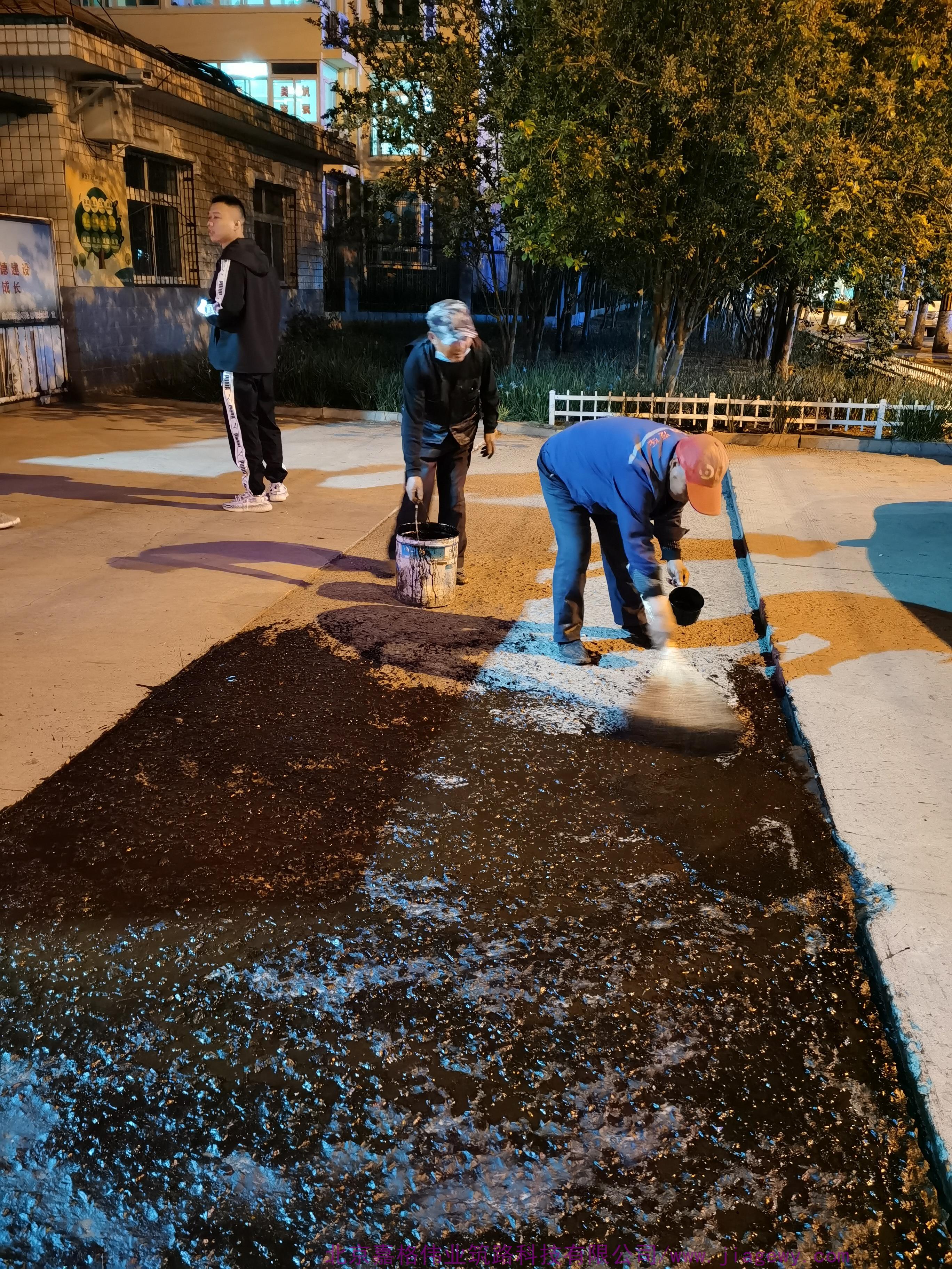 瀝青冷補(bǔ)料如何應(yīng)對北京的雨季？
